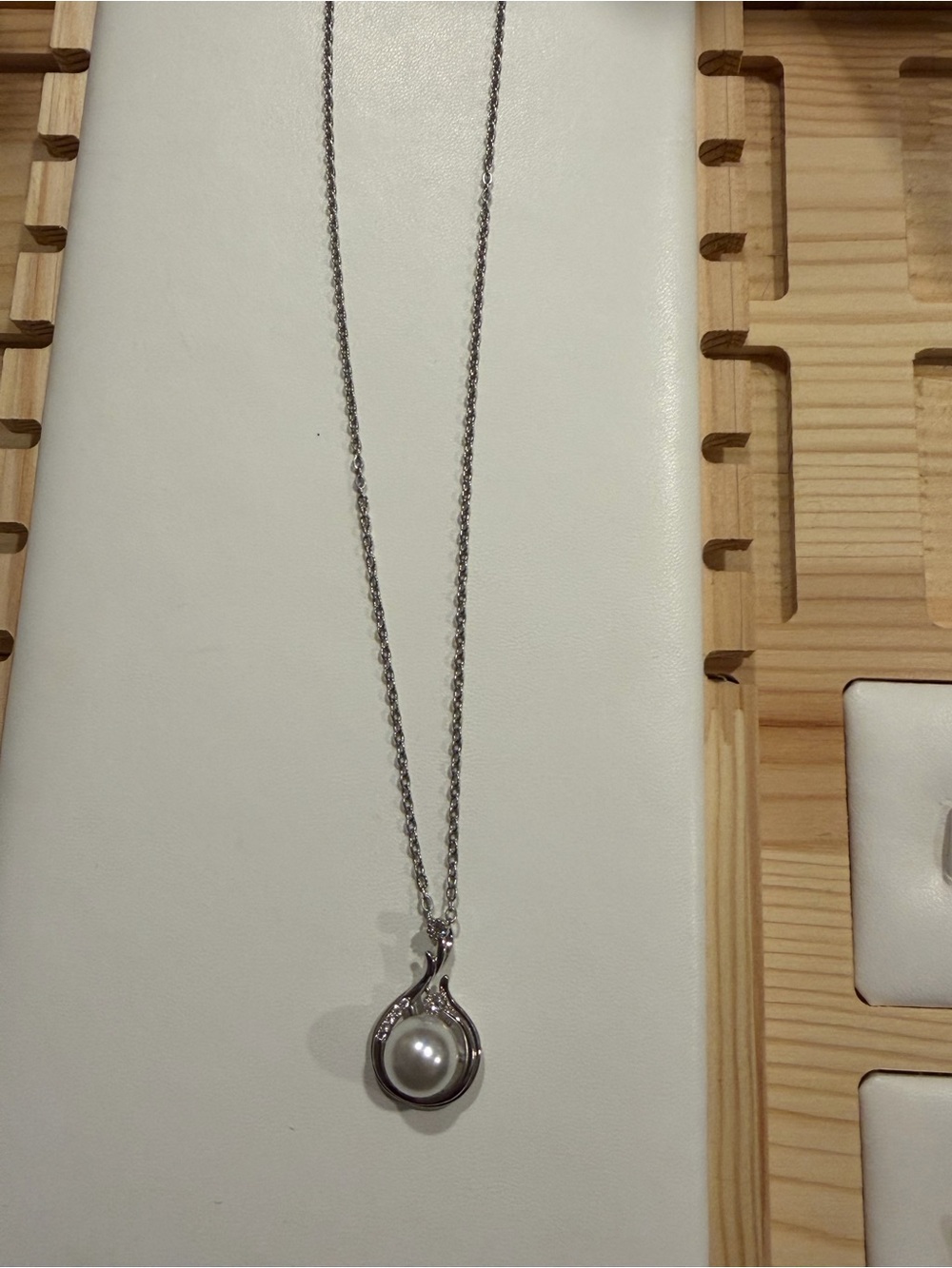 Silver-Tone Faux Pearl Crystal Swirl Pendant Necklace NWOT